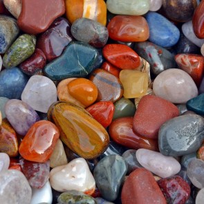semi-precious-stones-g0586b7e65_1920